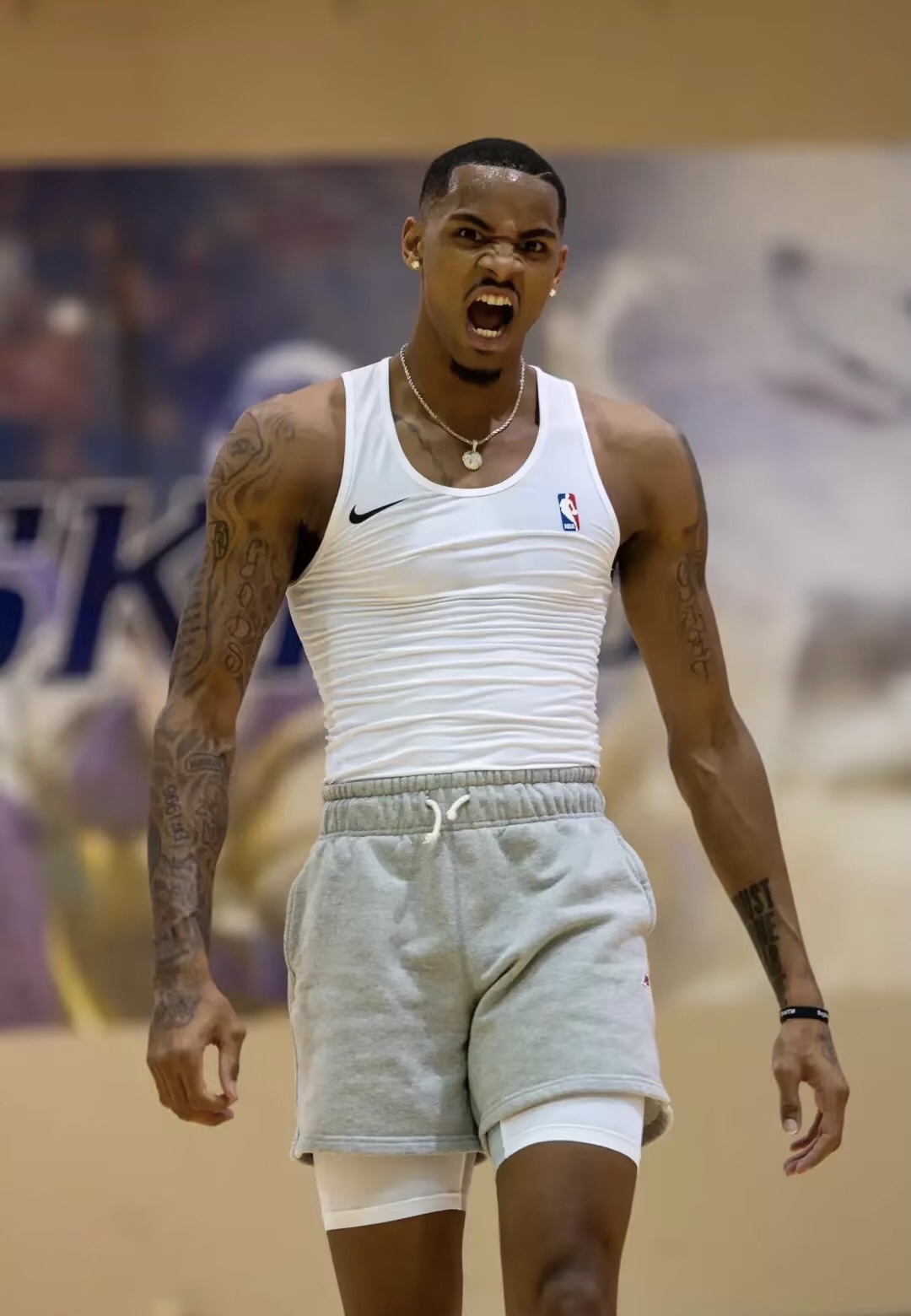 包含欧冠倒计时，华盛顿奇才加时末段强势反弹，细节引发关注，球迷炸锅，训练强度明显提升的词条